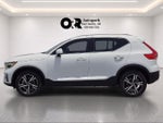 2025 Volvo XC40 B5 AWD Core Bright Theme
