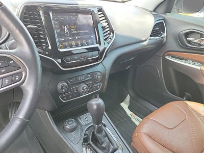 2019 Jeep Cherokee Overland