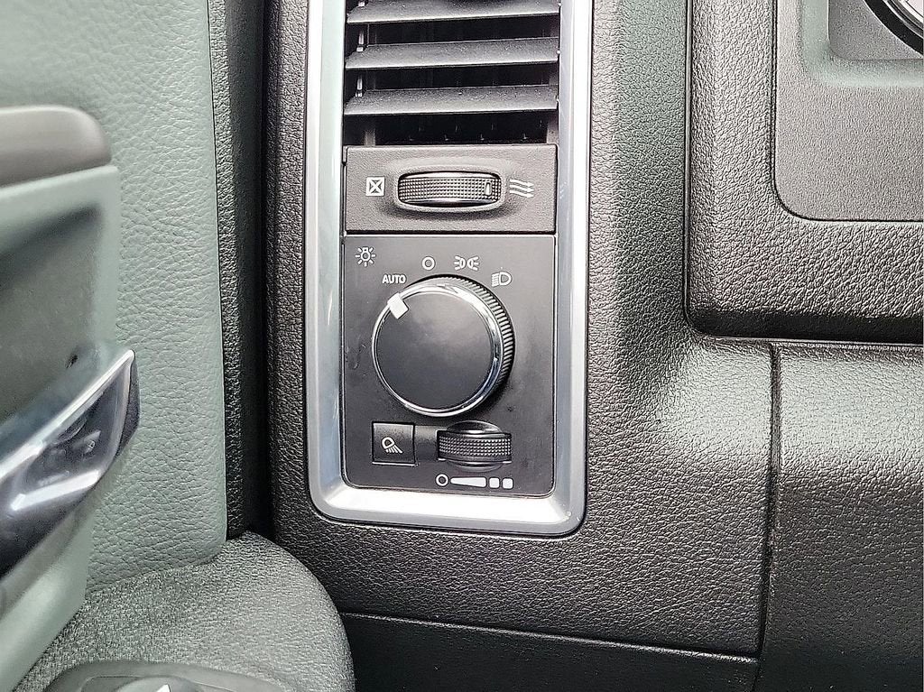 2024 RAM 1500 Classic SLT