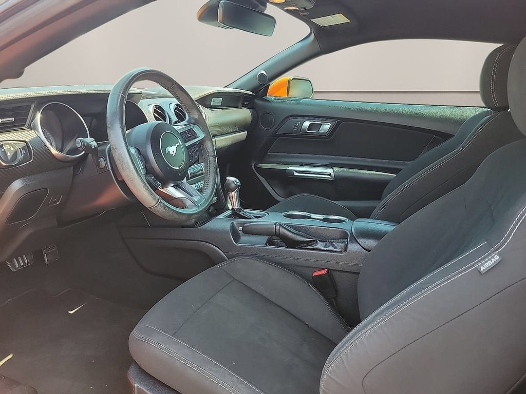2021 Ford Mustang EcoBoost