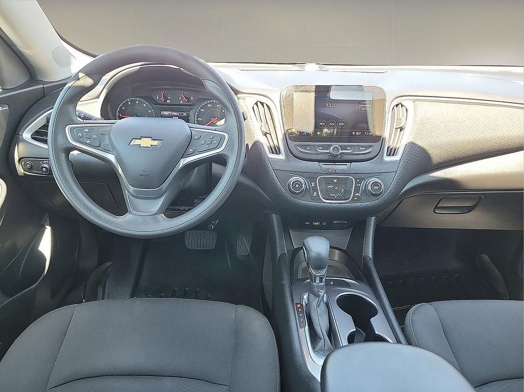 2022 Chevrolet Malibu LS