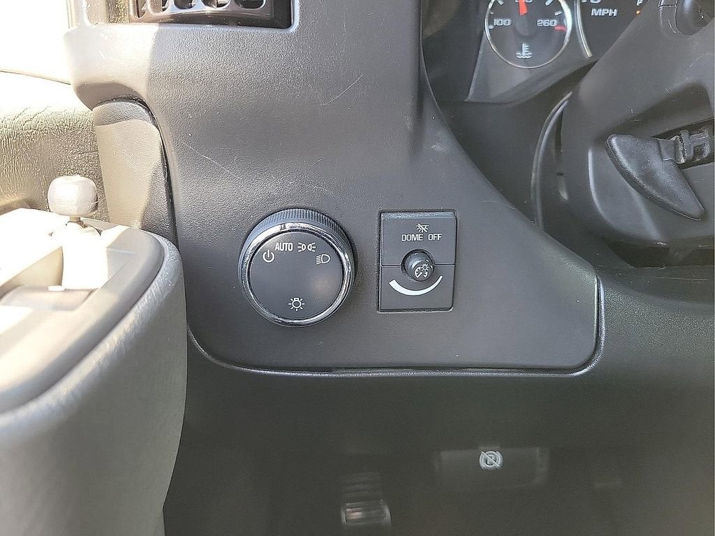 2020 Chevrolet Express Passenger 3500 1LT