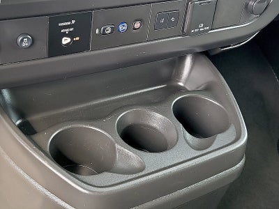 2025 Chevrolet Express Passenger 1LT
