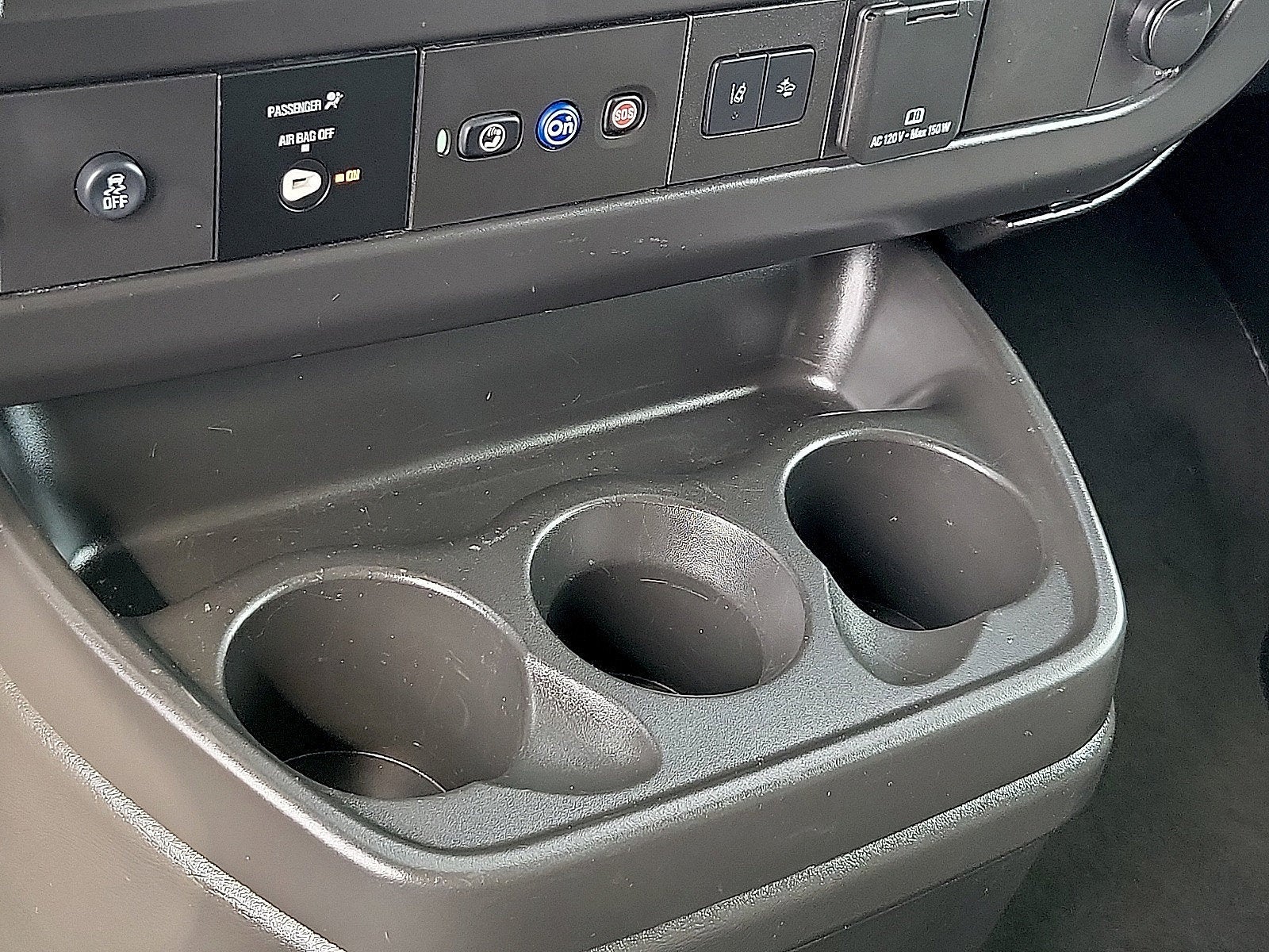 2025 Chevrolet Express Passenger 1LT