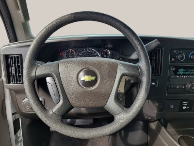 2025 Chevrolet Express Passenger 1LT