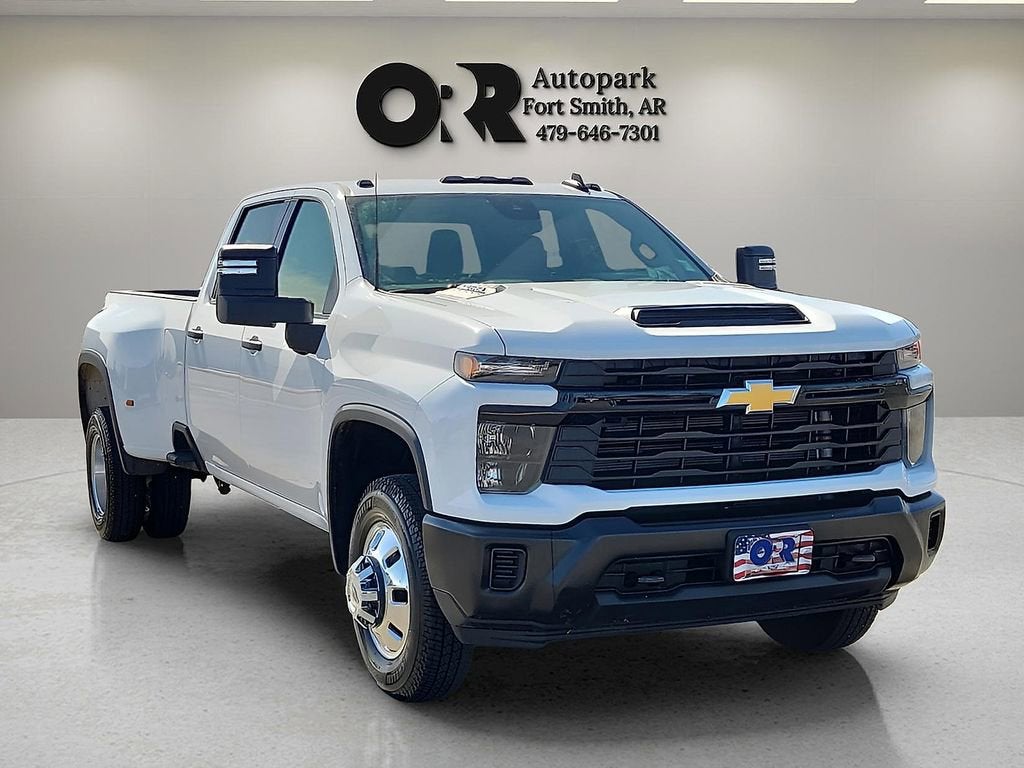 2025 Chevrolet Silverado 3500 HD WT DRW