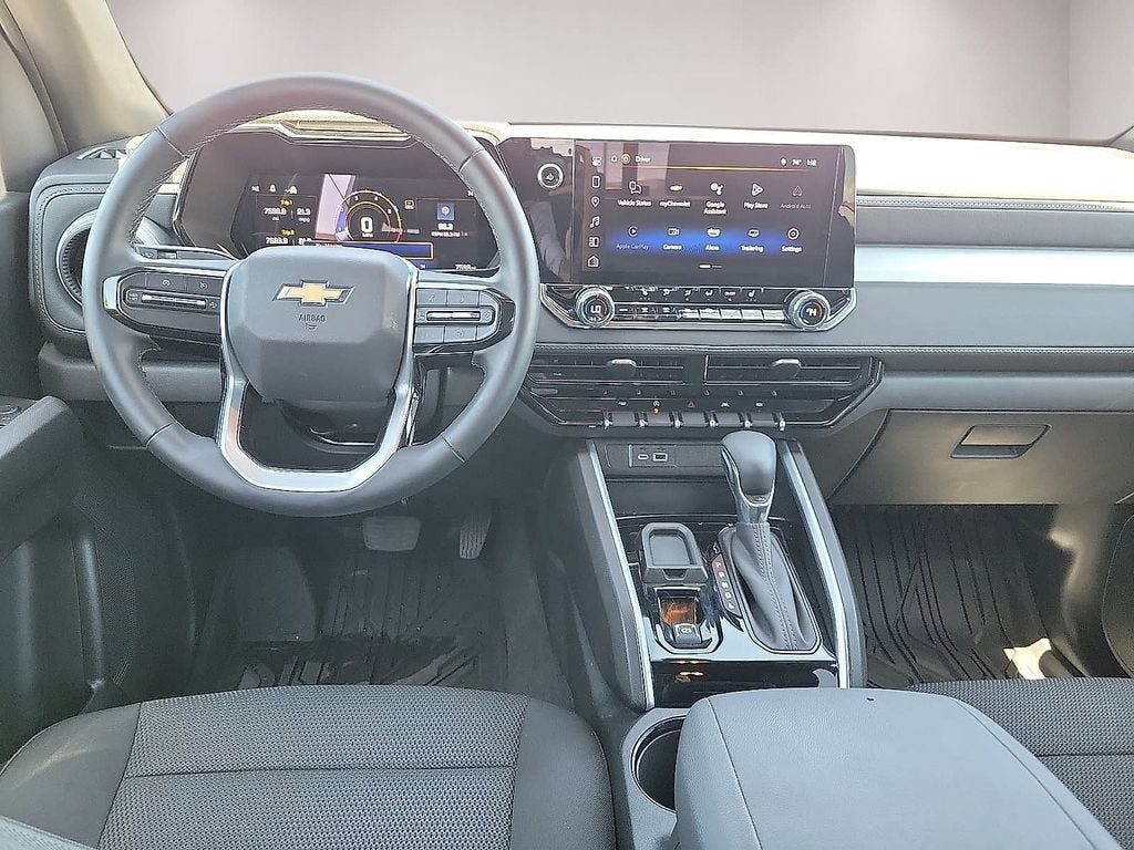 2025 Chevrolet Colorado WT/LT