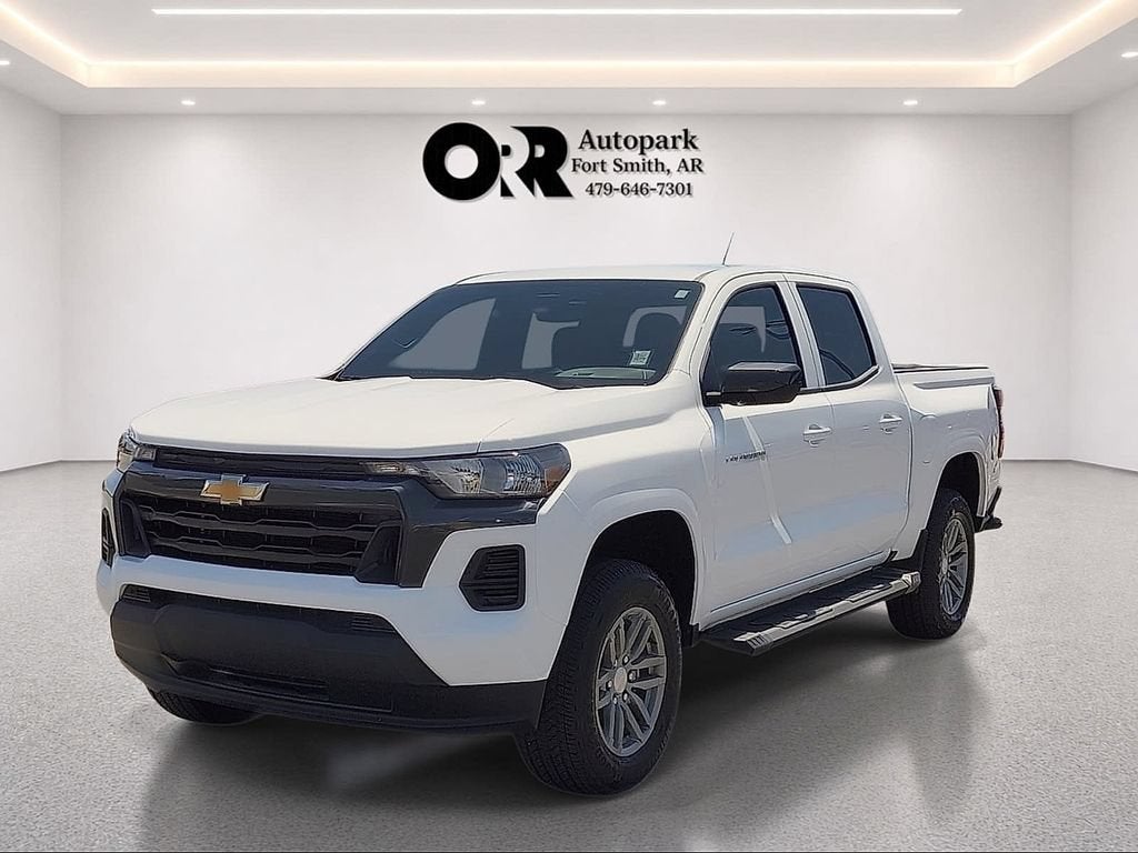2025 Chevrolet Colorado WT/LT
