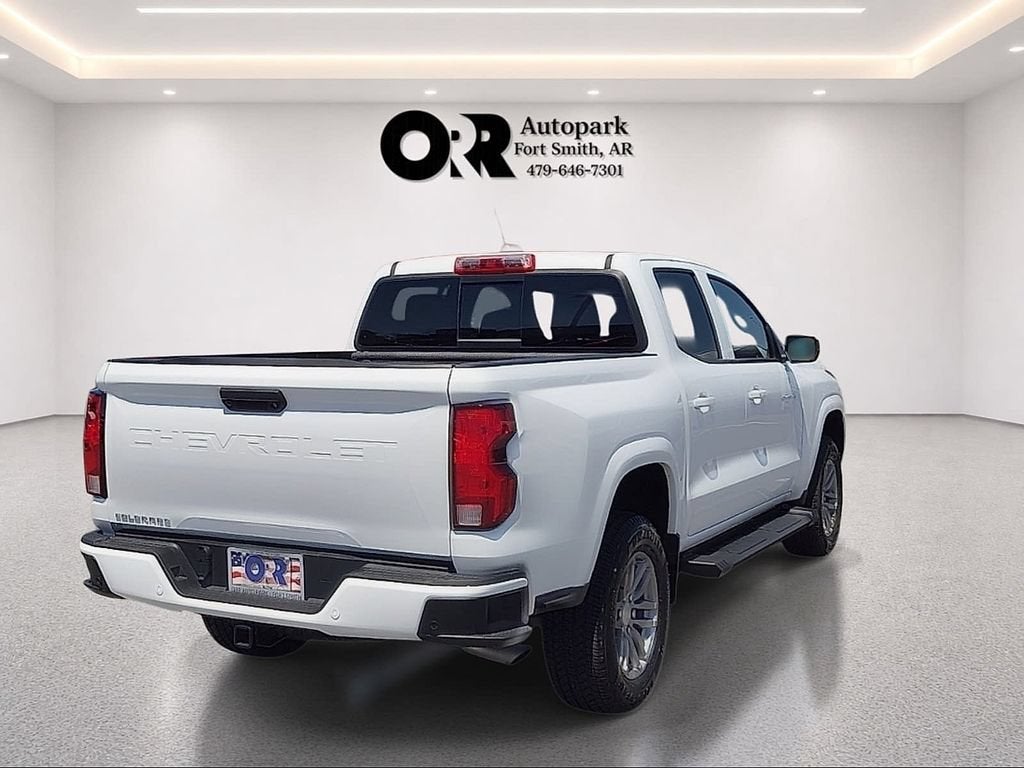 2025 Chevrolet Colorado WT/LT