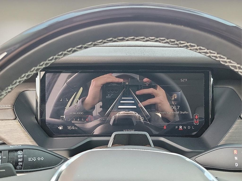 2024 GMC Acadia Denali