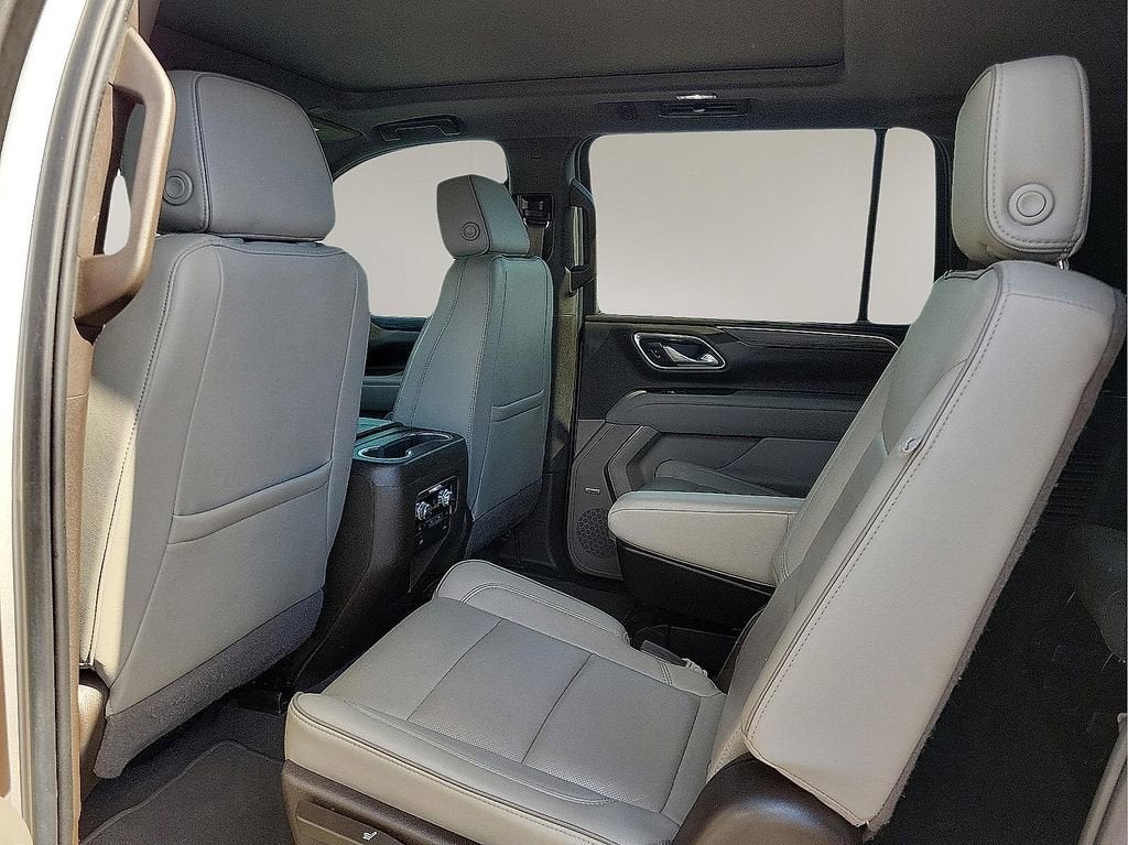 2022 GMC Yukon XL SLT