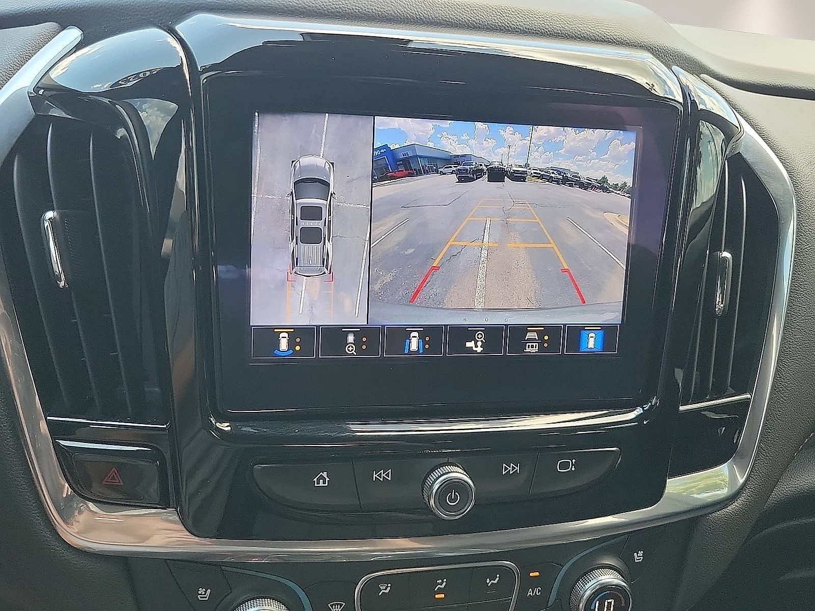 2023 Chevrolet Traverse High Country
