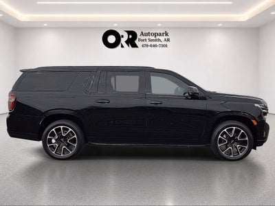 2023 Chevrolet Suburban RST