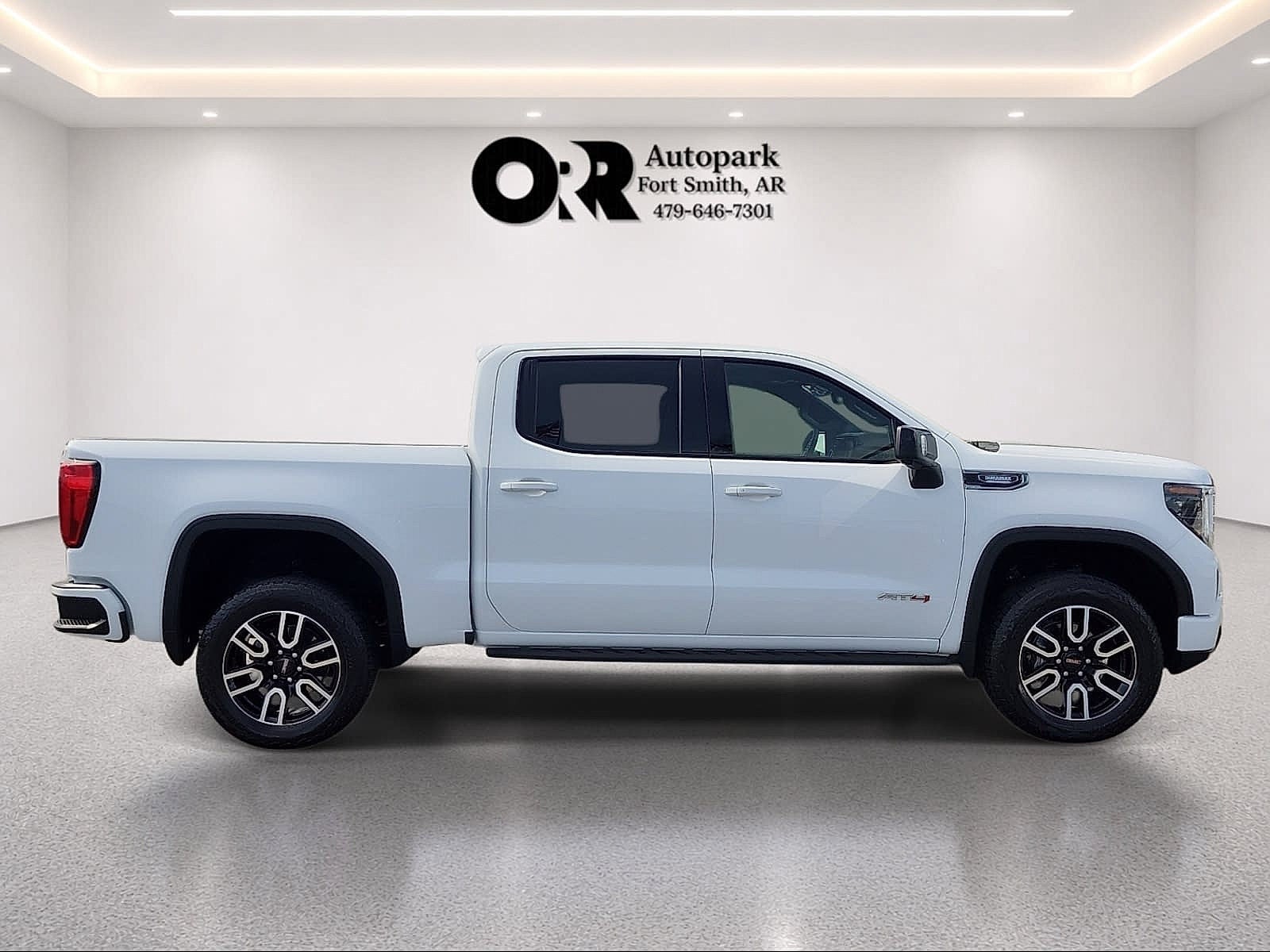 2025 GMC Sierra 1500 AT4