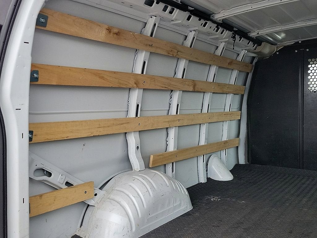 2024 GMC Savana Cargo 2500 Work Van