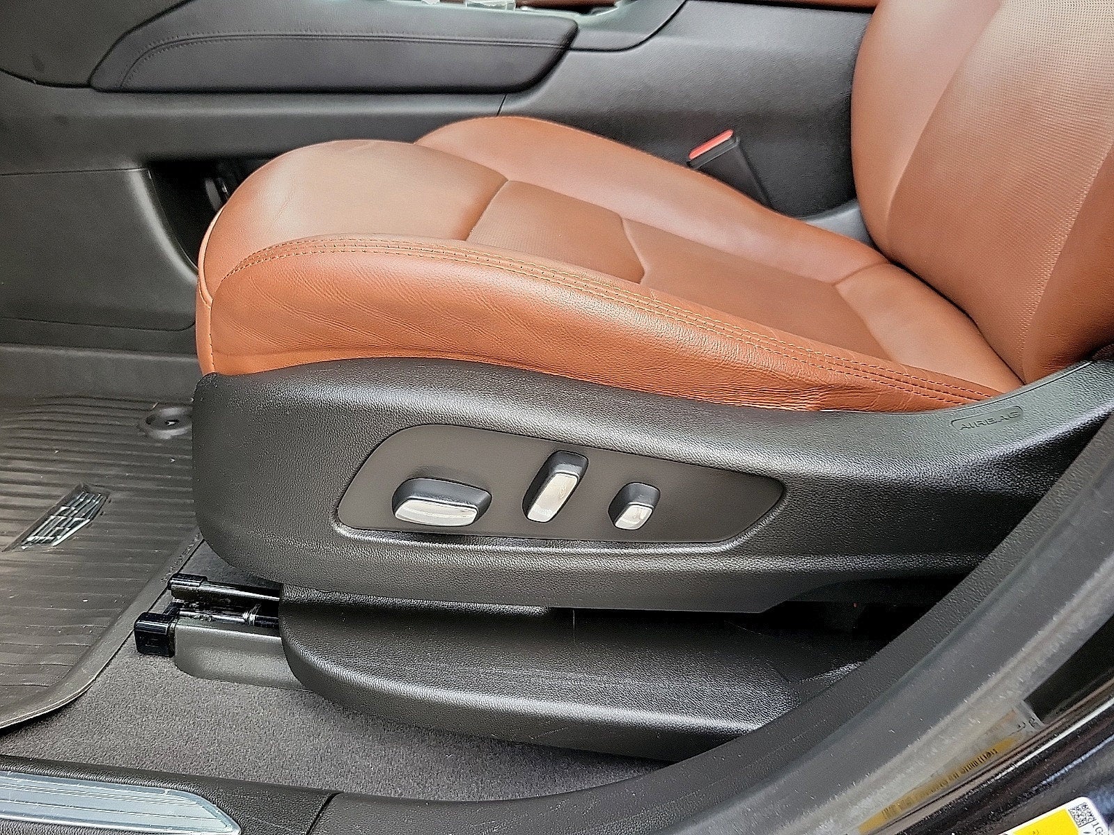 2023 Cadillac XT5 FWD Premium Luxury