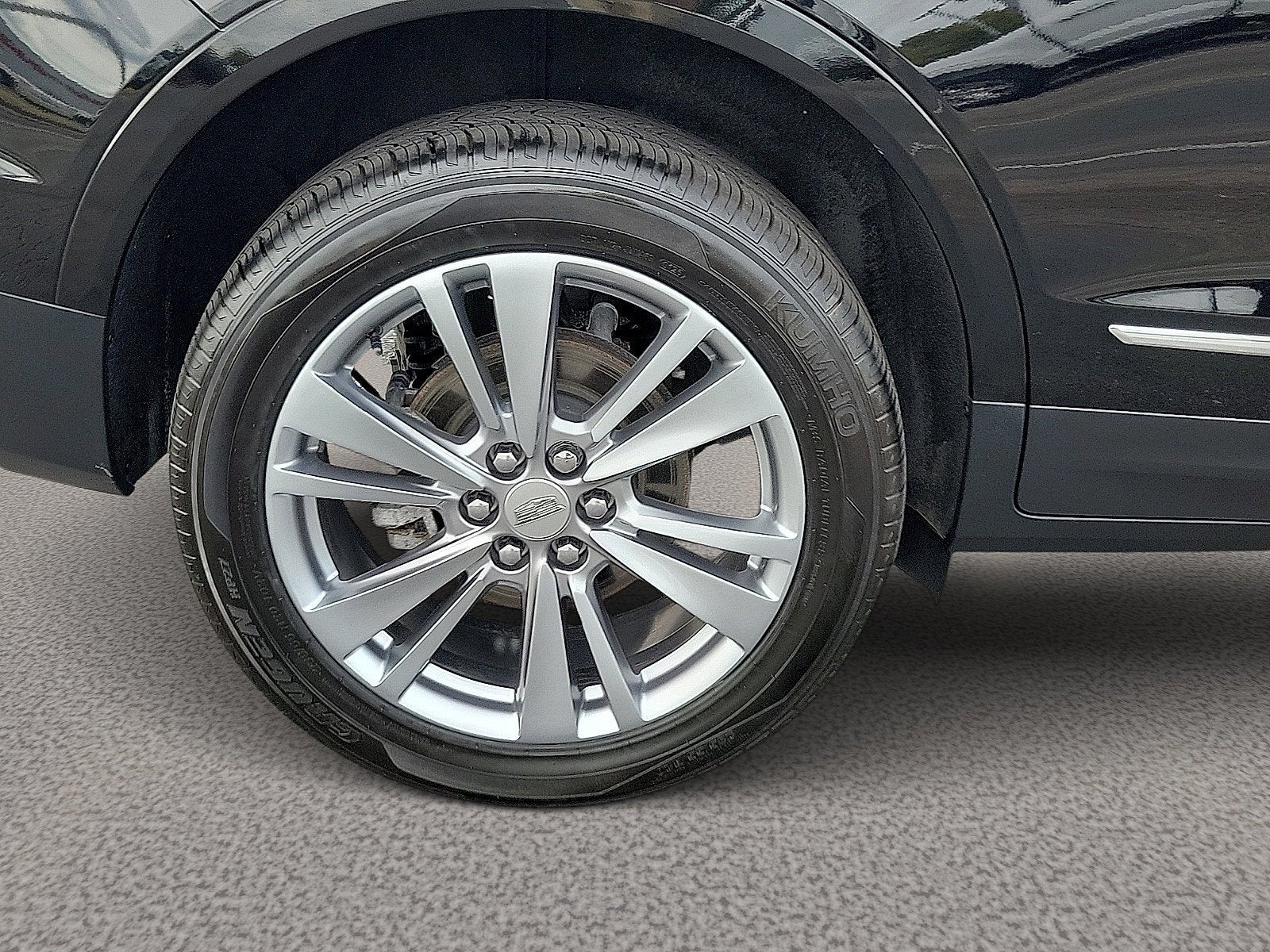 2023 Cadillac XT5 FWD Premium Luxury