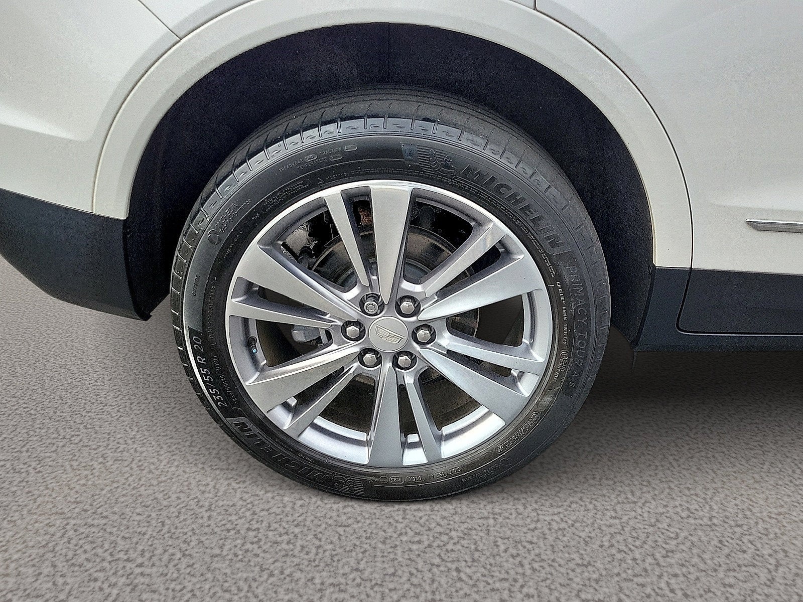 2023 Cadillac XT5 AWD Premium Luxury