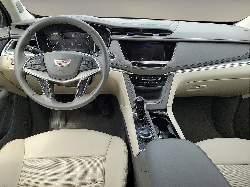 2023 Cadillac XT5 Premium Luxury