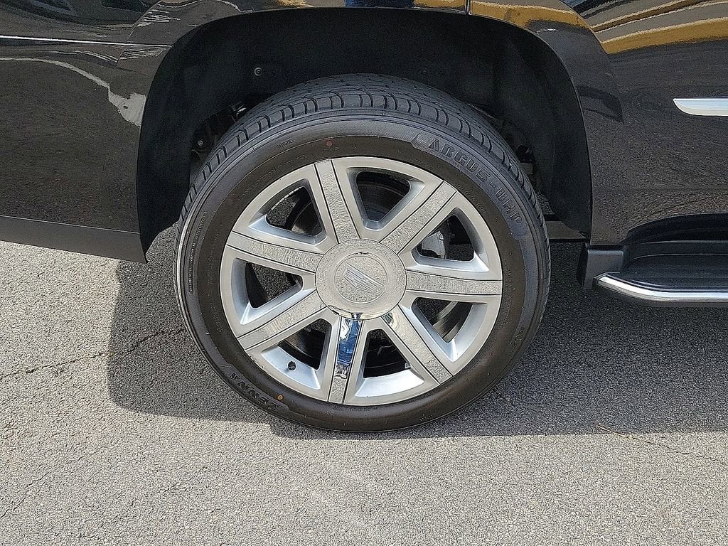 2020 Cadillac Escalade Luxury