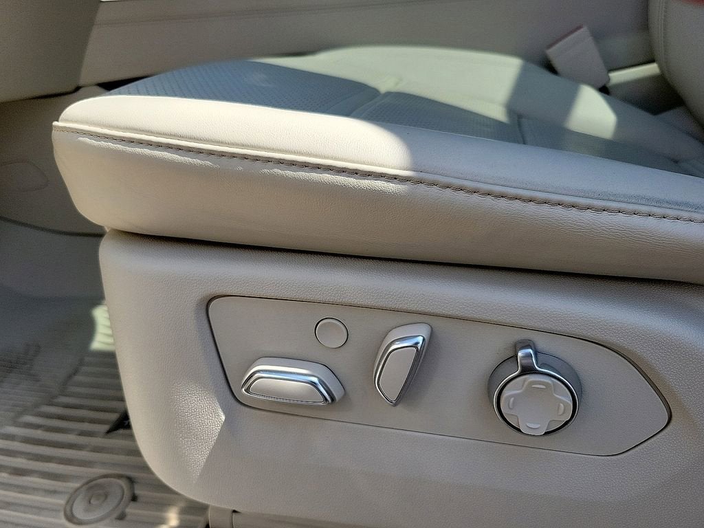 2025 Cadillac Escalade ESV Sport Platinum