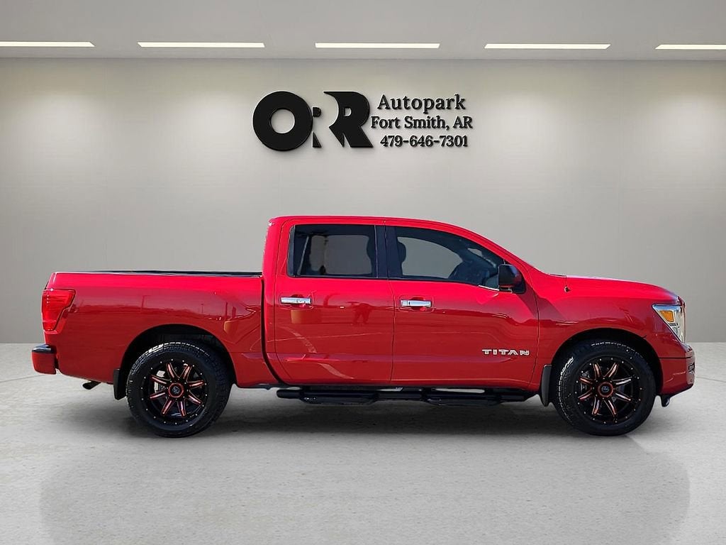 2021 Nissan Titan SV
