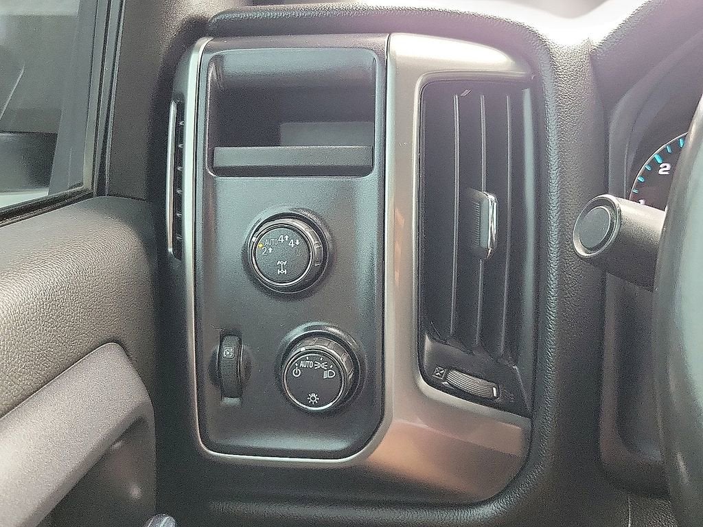 2019 Chevrolet Silverado LD LT