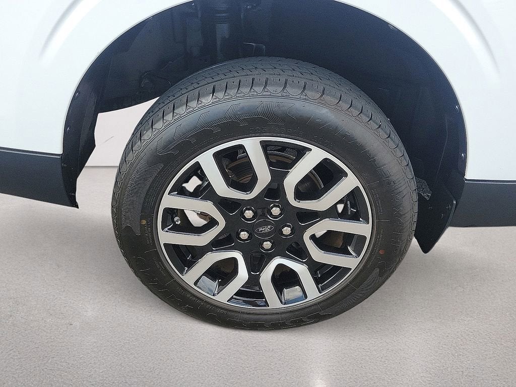 2023 Ford Maverick XL