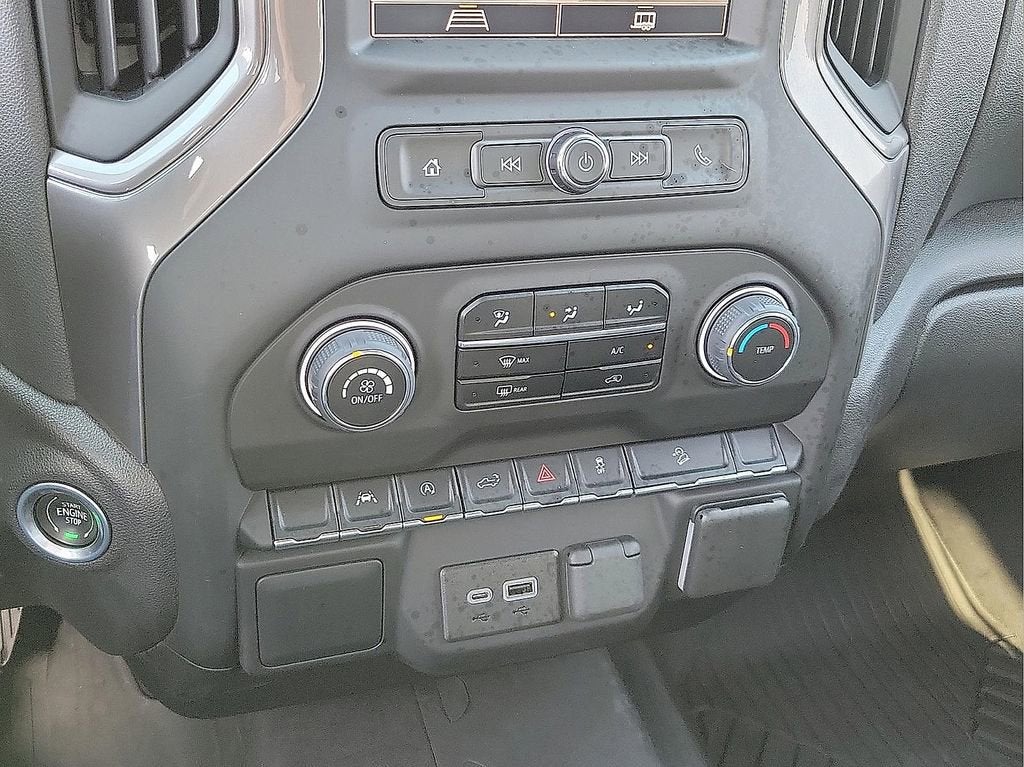 2022 Chevrolet Silverado 1500 Custom Trail Boss