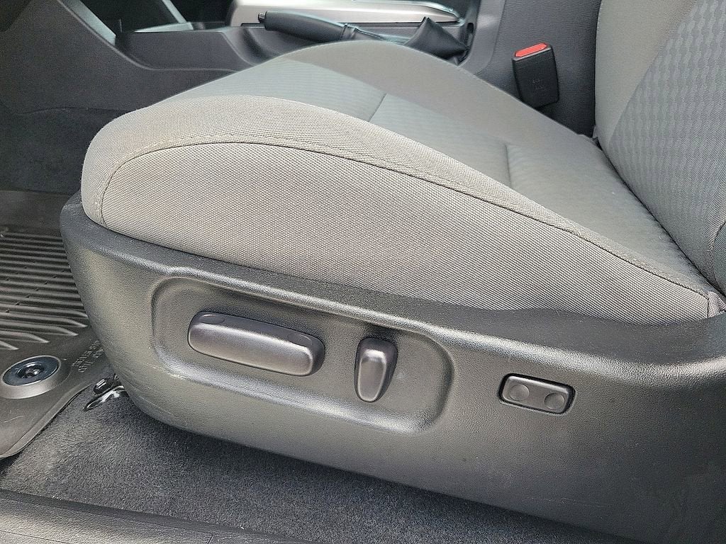 2023 Toyota Tacoma 2WD SR5