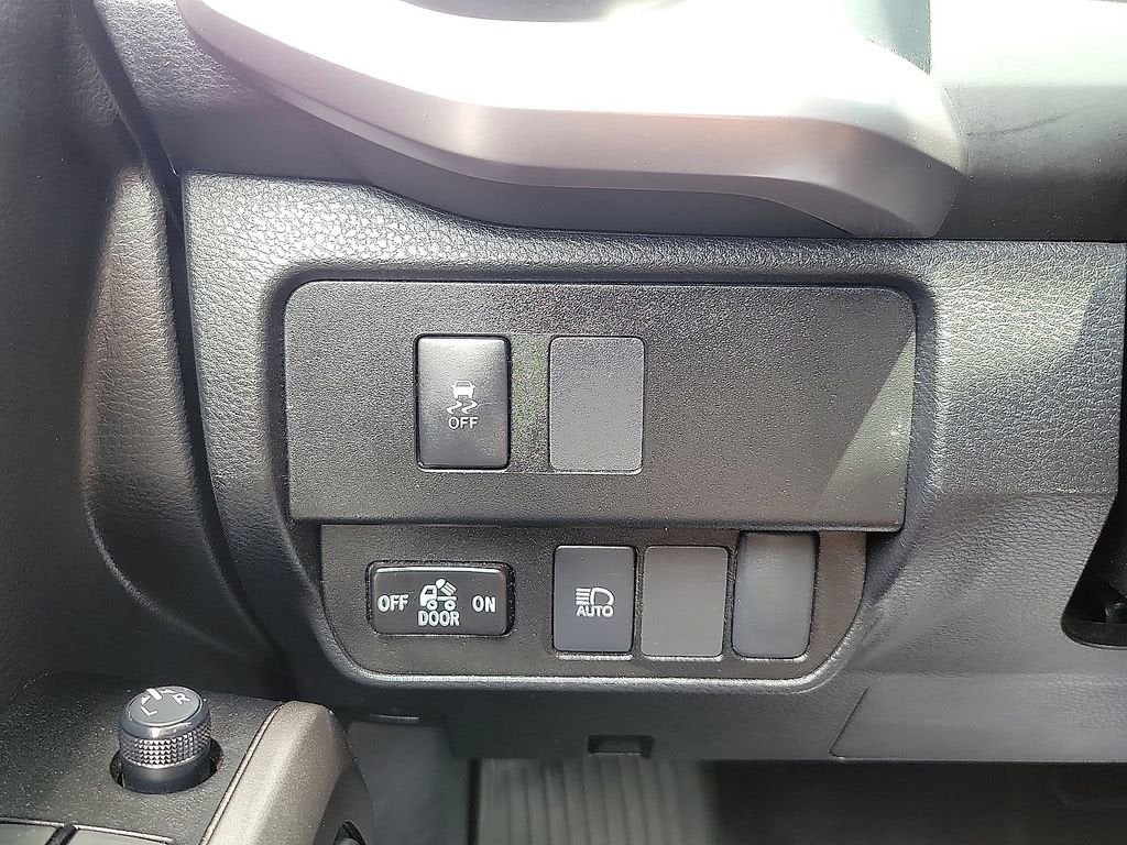2023 Toyota Tacoma 2WD SR5
