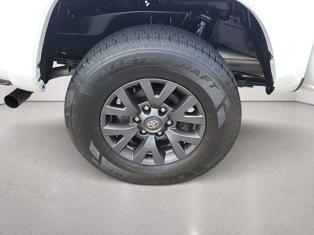 2023 Toyota Tacoma 2WD SR5