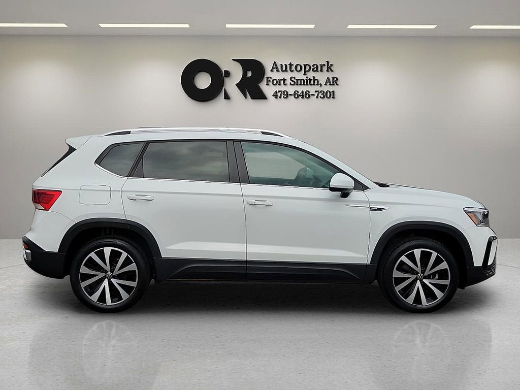 2024 Volkswagen Taos SE