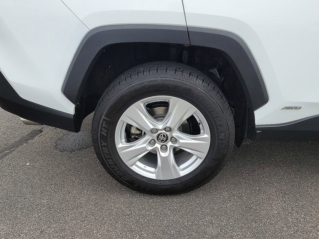 2021 Toyota RAV4 Hybrid LE