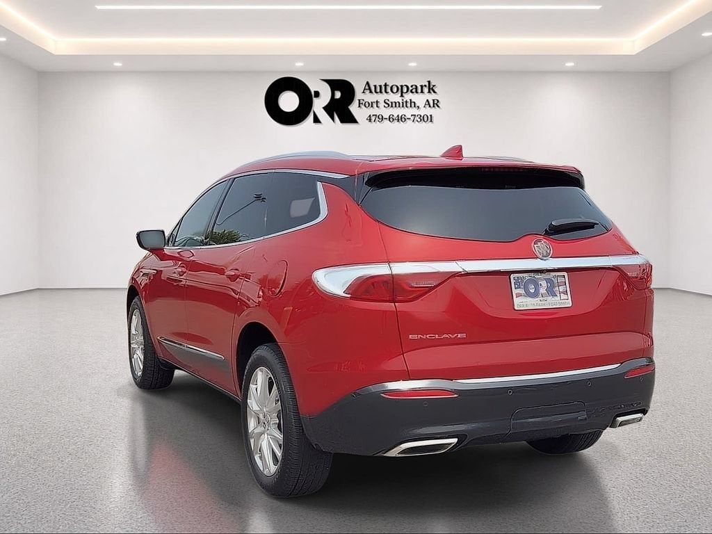 2023 Buick Enclave Essence
