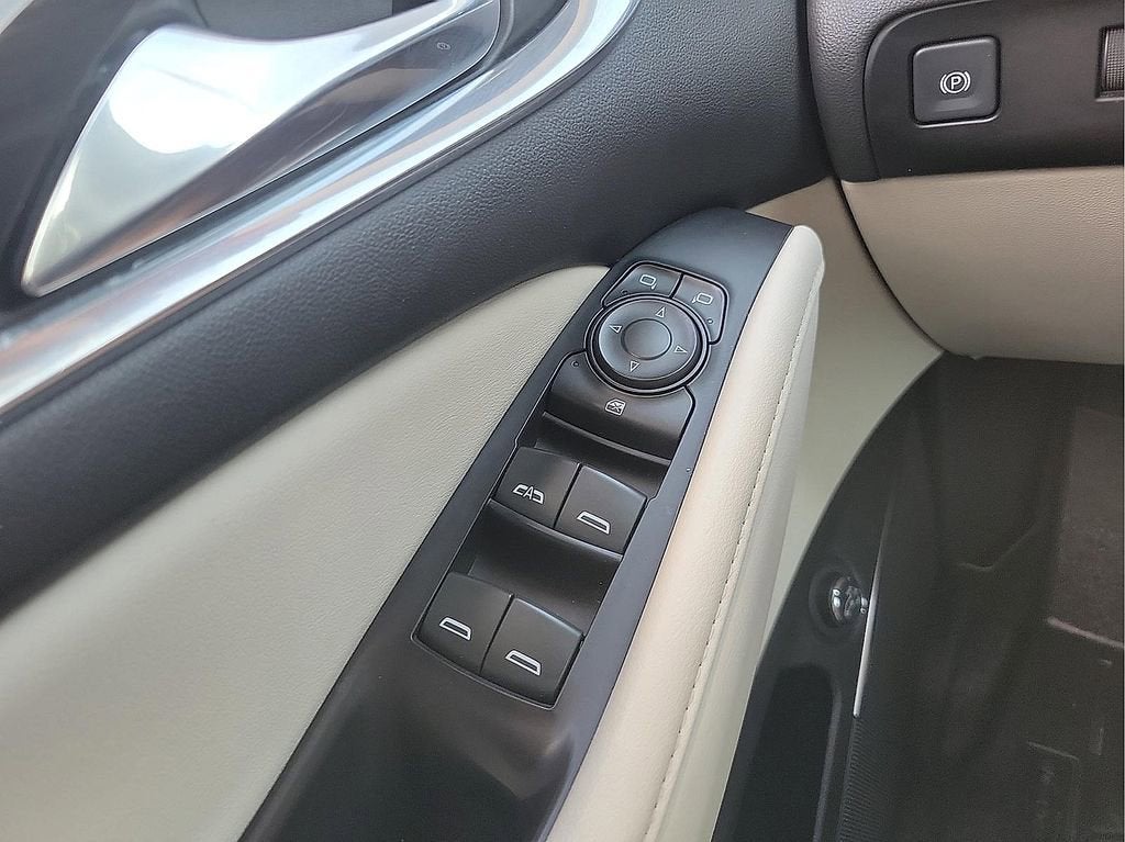 2022 Buick Enclave Essence