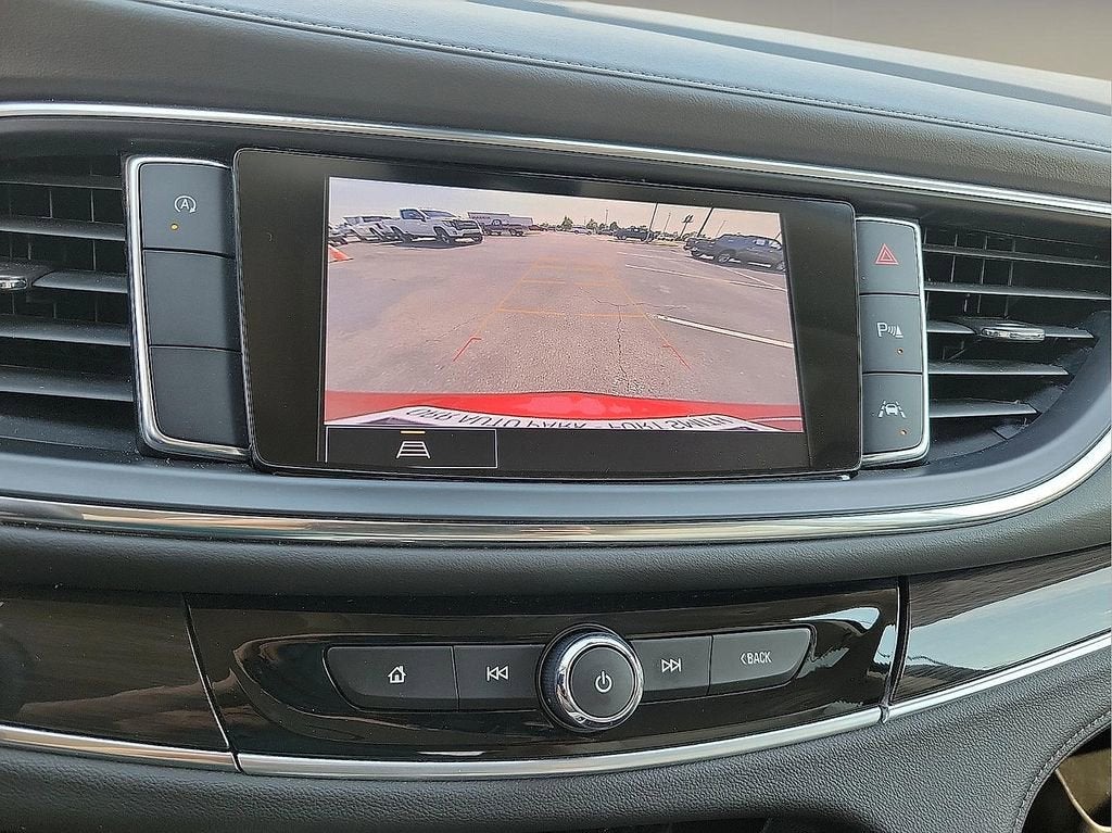 2022 Buick Enclave Essence