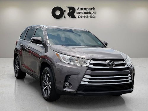 2019 Toyota Highlander SE