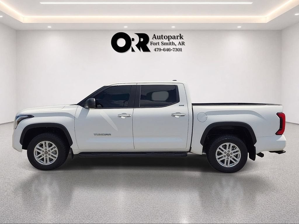 2024 Toyota Tundra 4WD SR5