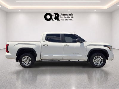 2024 Toyota Tundra 4WD SR5
