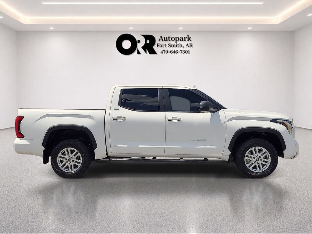 2024 Toyota Tundra 4WD SR5