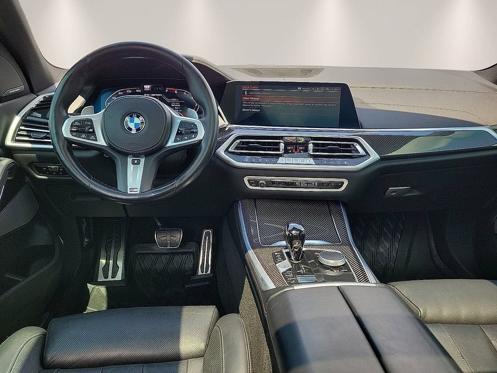 2022 BMW X5 M50i