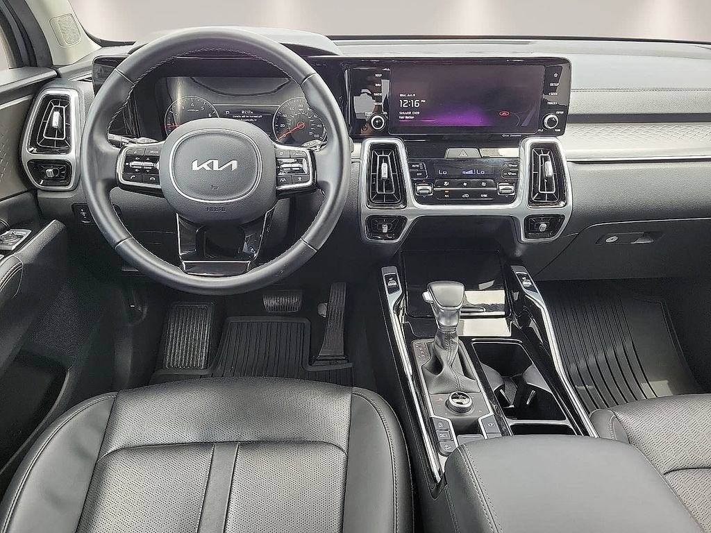 2022 Kia Sorento SX