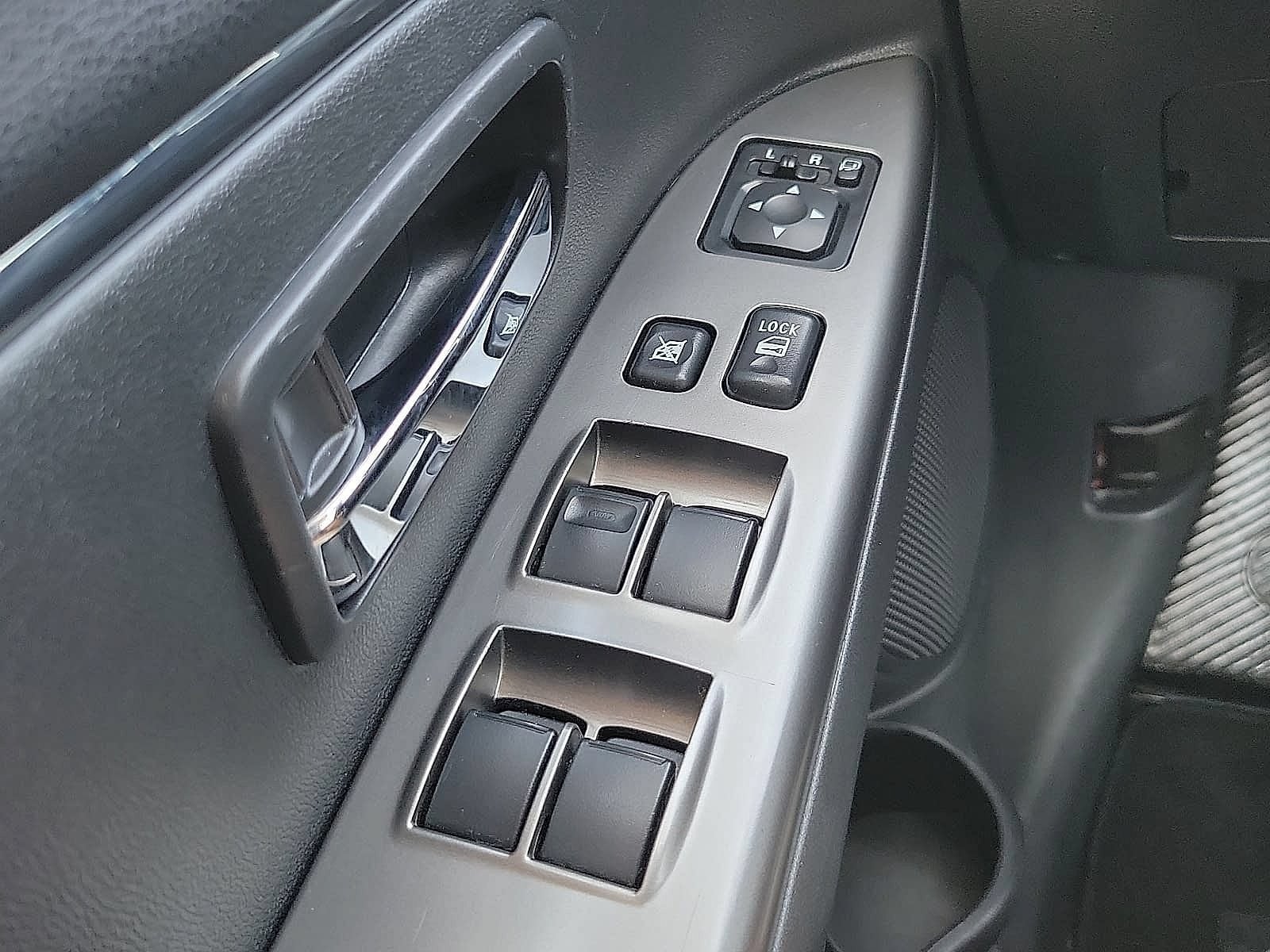 2025 Mitsubishi Outlander Sport S