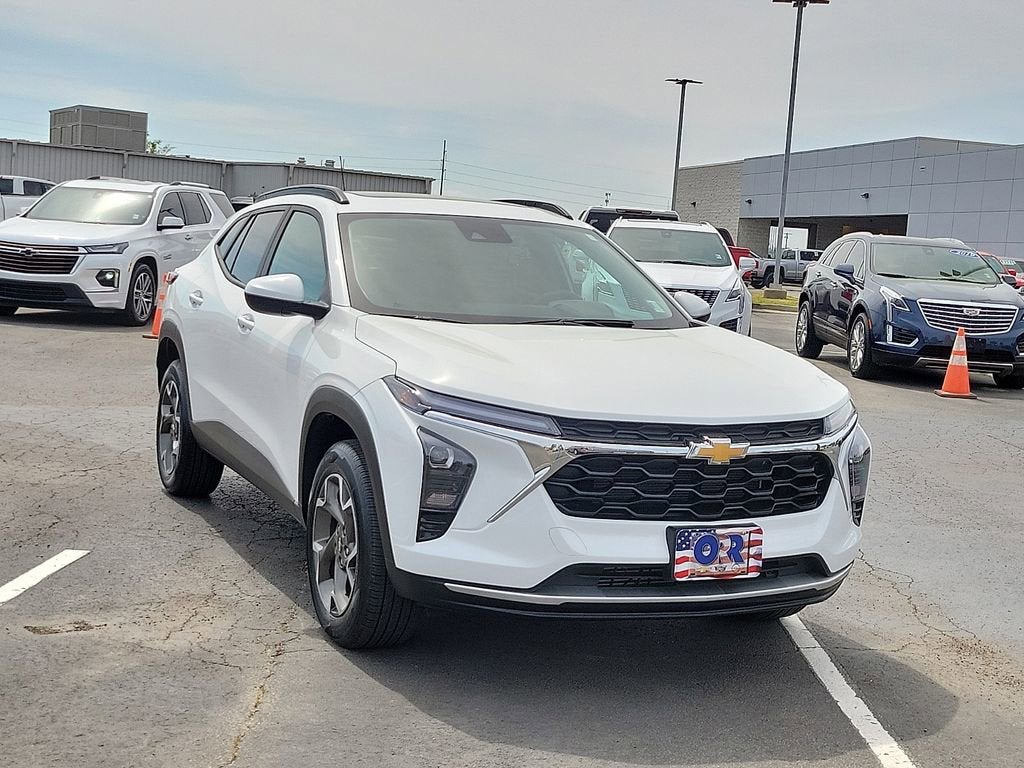 2025 Chevrolet Trax LT