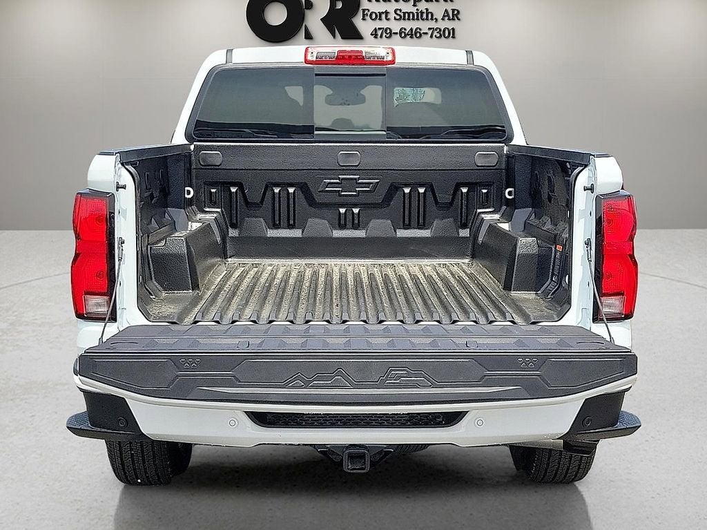 2025 Chevrolet Colorado WT/LT