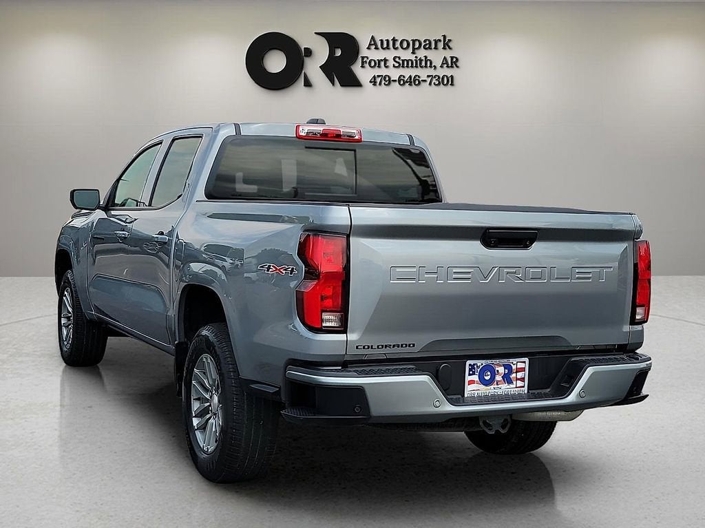 2025 Chevrolet Colorado WT/LT