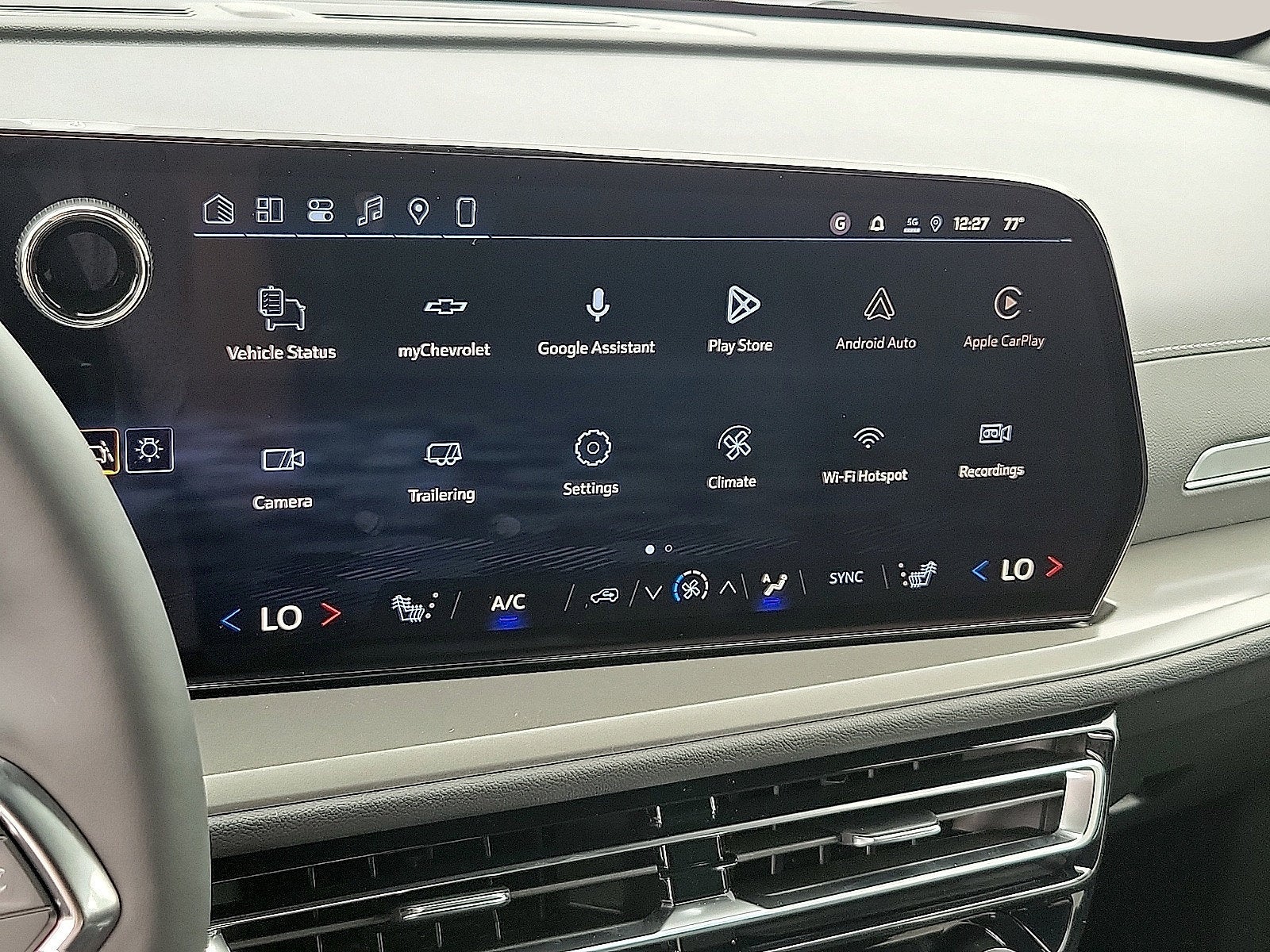 2027 Chevrolet Traverse LT