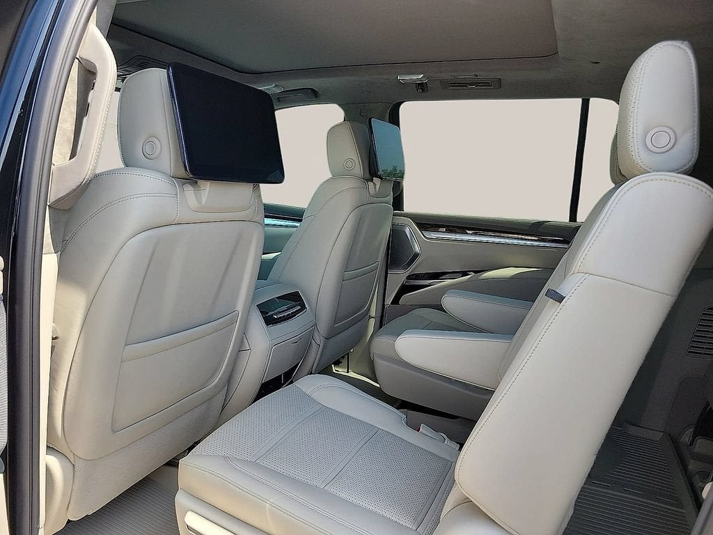 2026 Cadillac Escalade ESV Platinum Sport