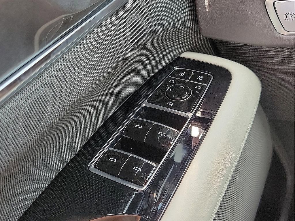 2025 Cadillac ESCALADE IQ Sport 1